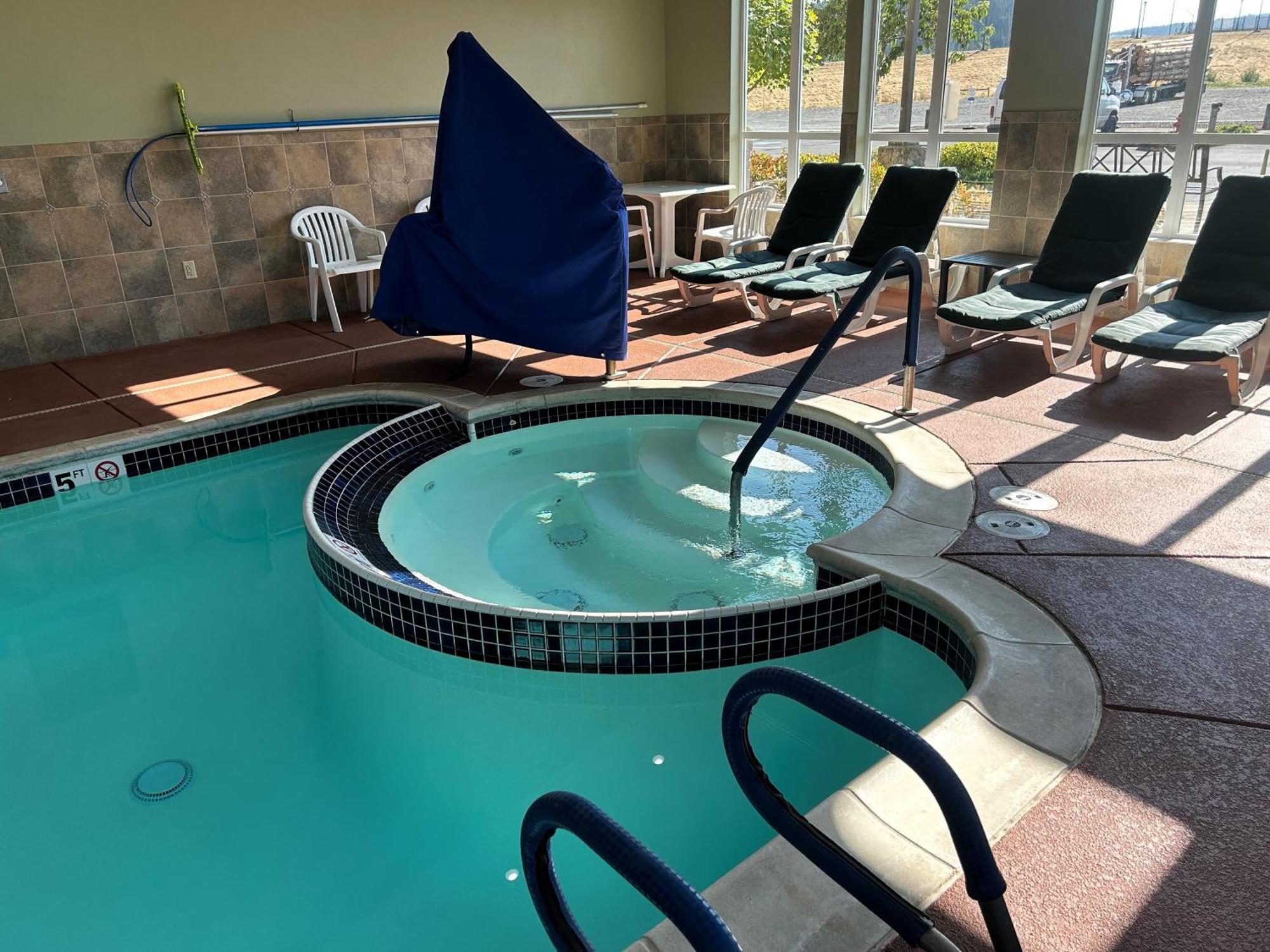 Comfort Inn & Suites Creswell Екстериор снимка