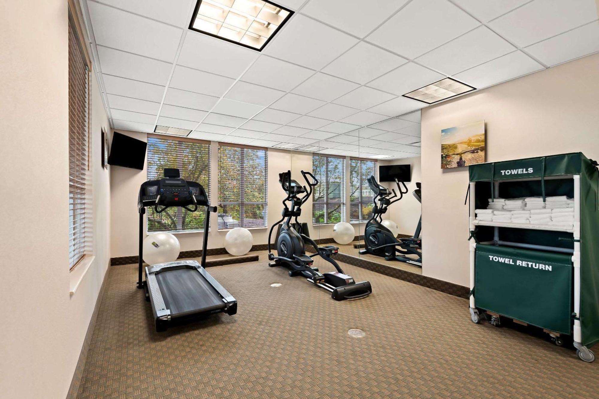 Comfort Inn & Suites Creswell Екстериор снимка