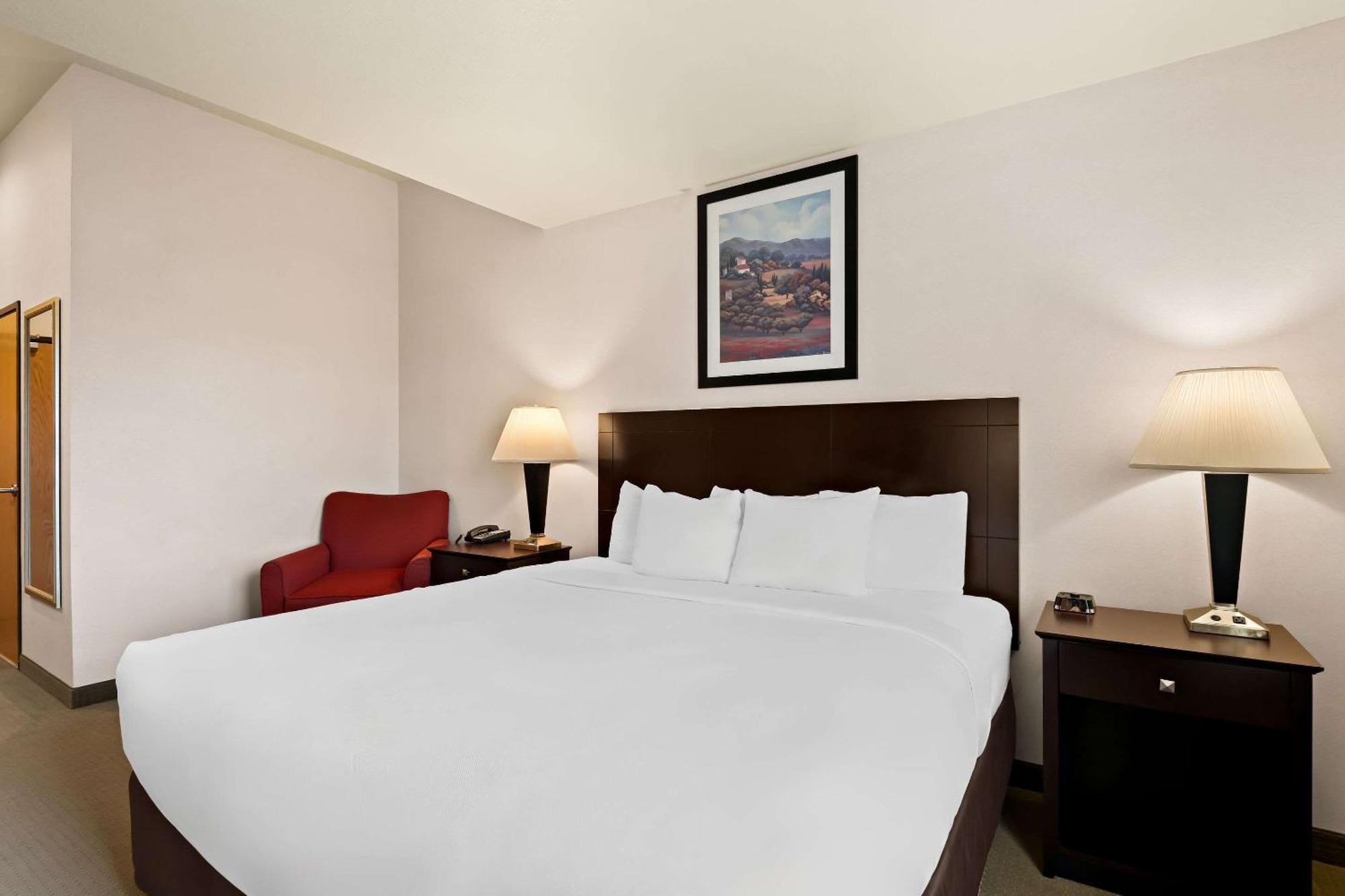 Comfort Inn & Suites Creswell Екстериор снимка