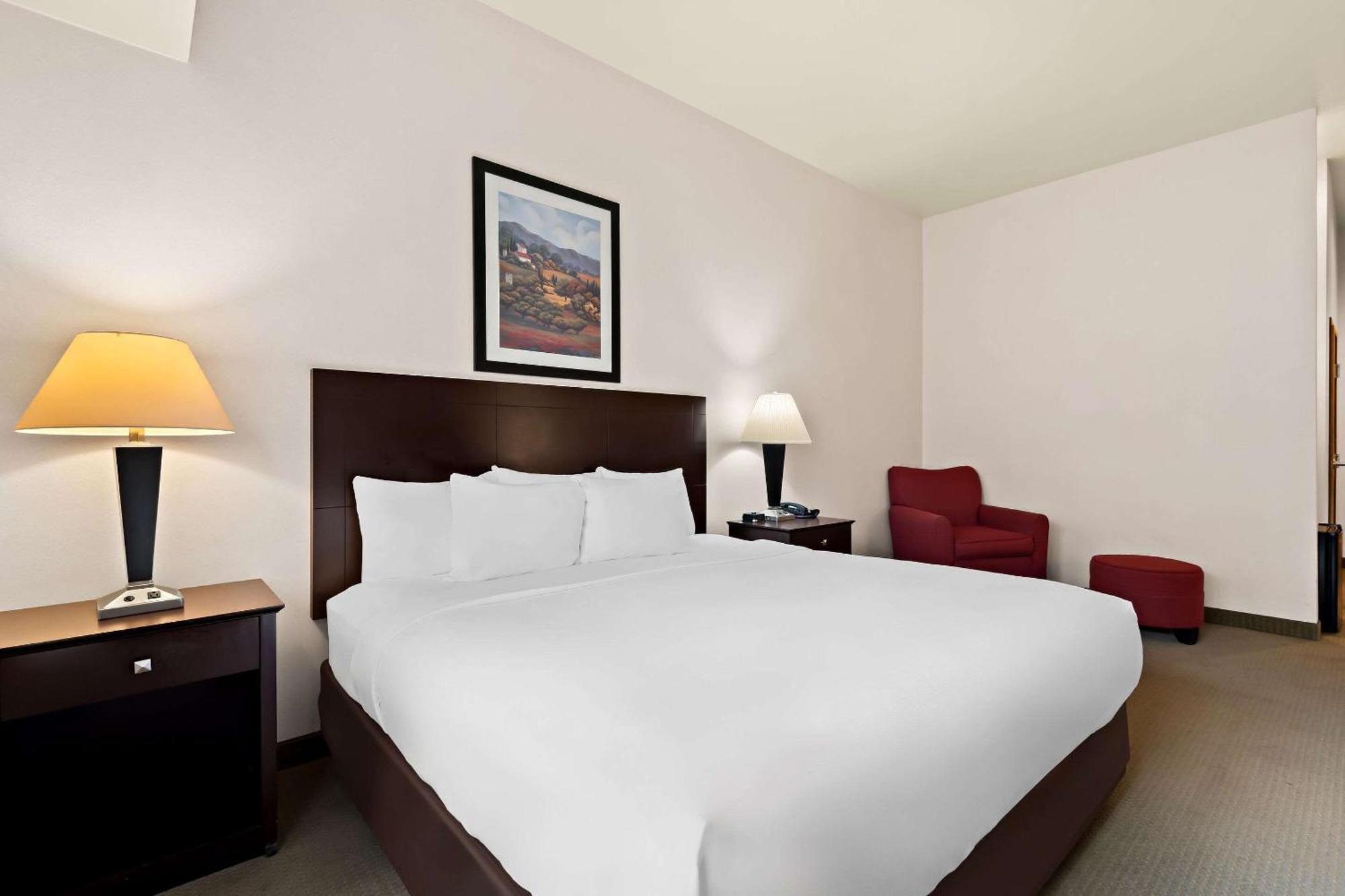 Comfort Inn & Suites Creswell Екстериор снимка