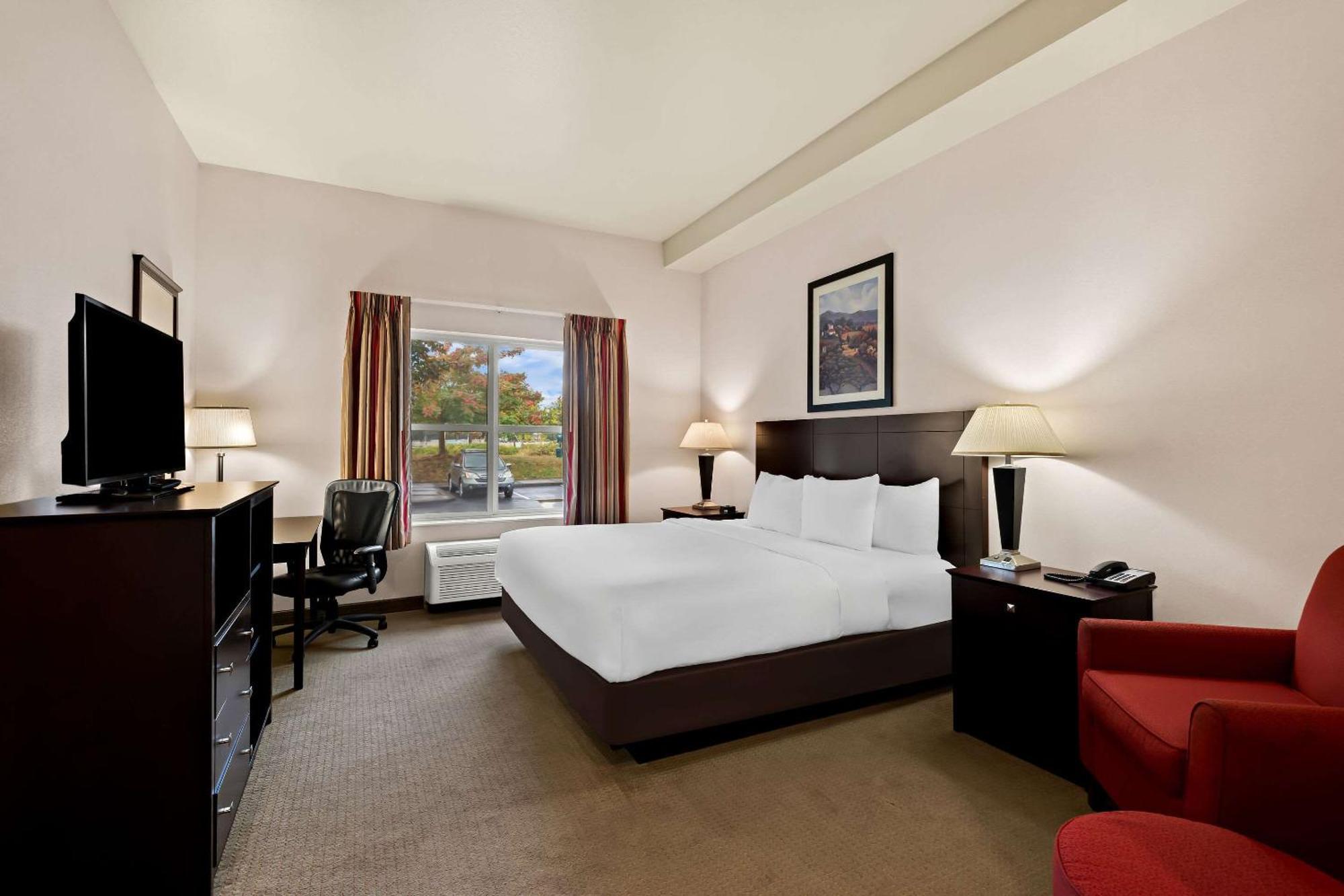 Comfort Inn & Suites Creswell Екстериор снимка