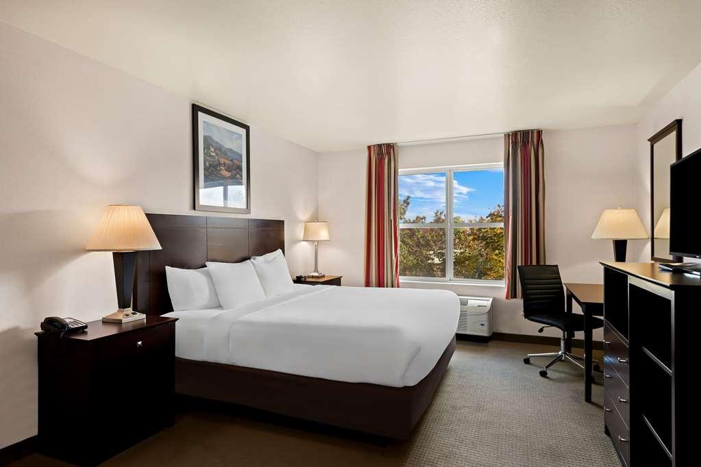 Comfort Inn & Suites Creswell Стая снимка
